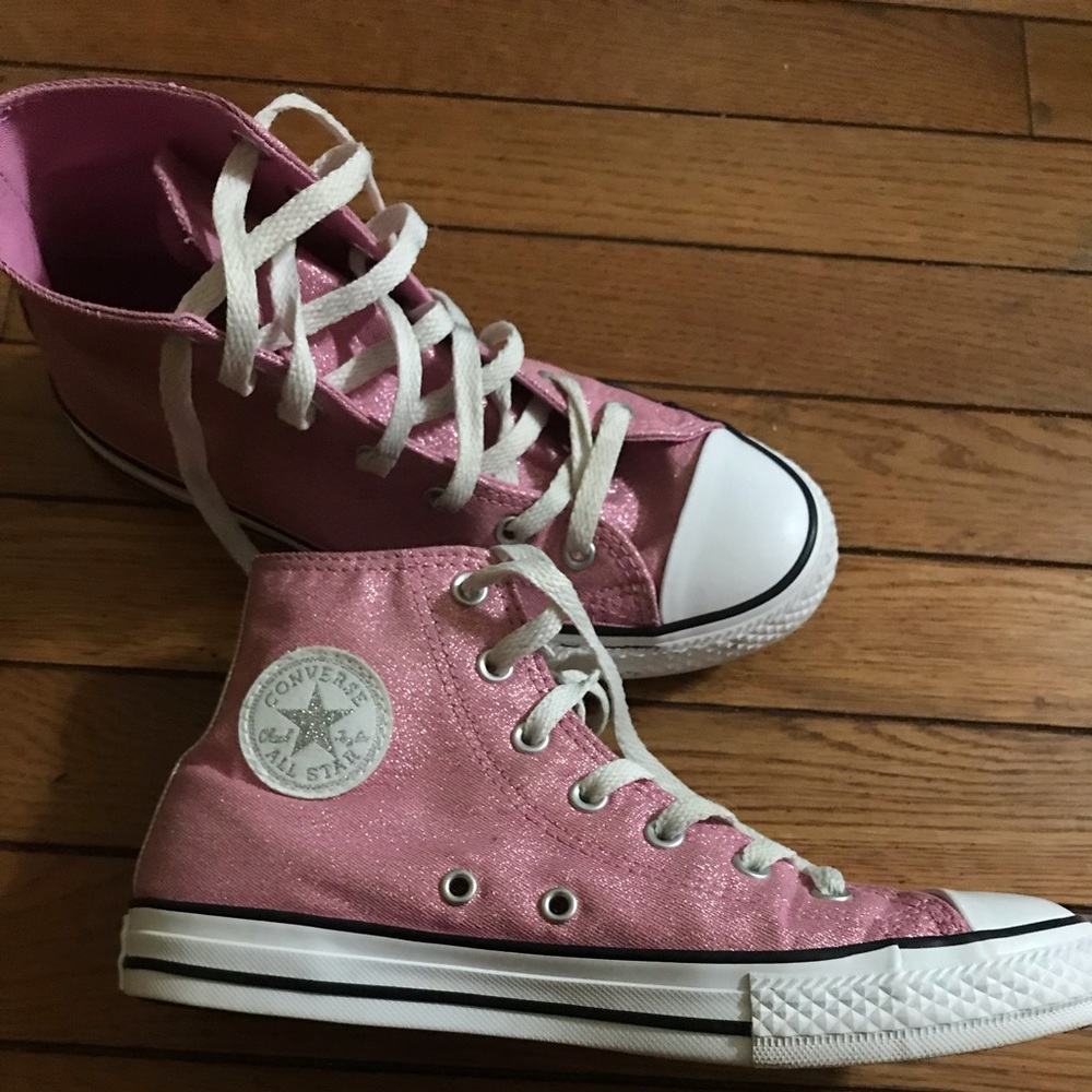 Girls Converse!!!